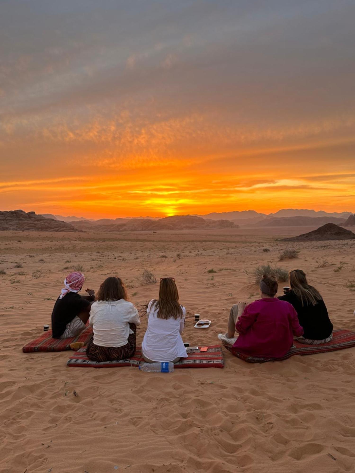 Sunset Dreams Camp Apartment Wadi Rum Exterior foto